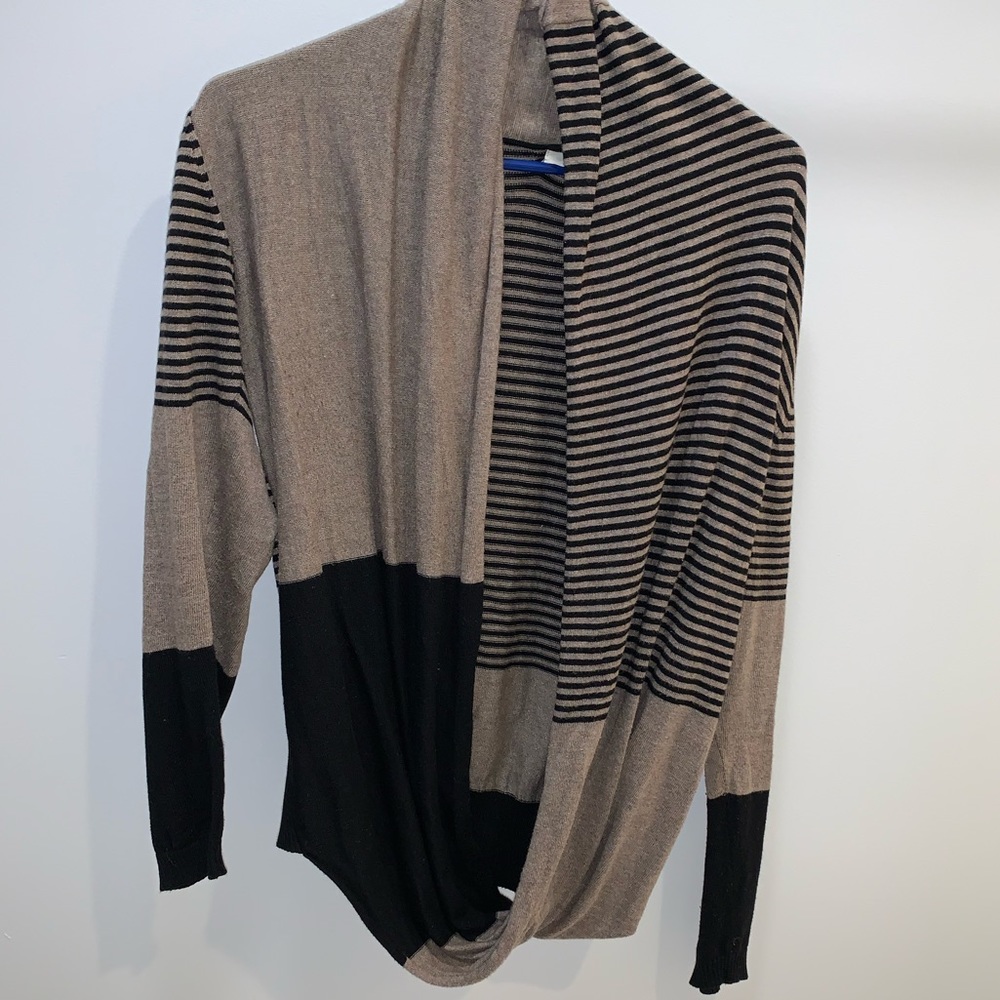Women’s Black/Beige Max Studio Sweater - Medium